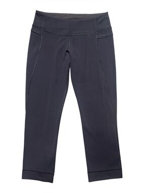 Lululemon black cropped leggings capri leggings women’s size 4